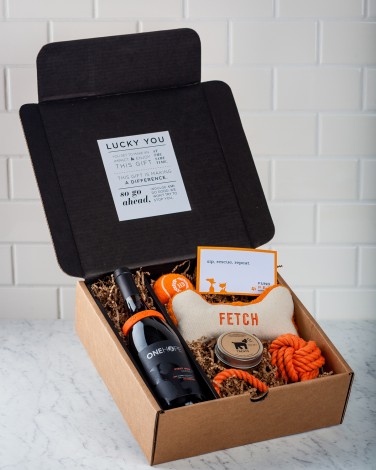 OneHope Pinot for Paws Woof Gift Box
